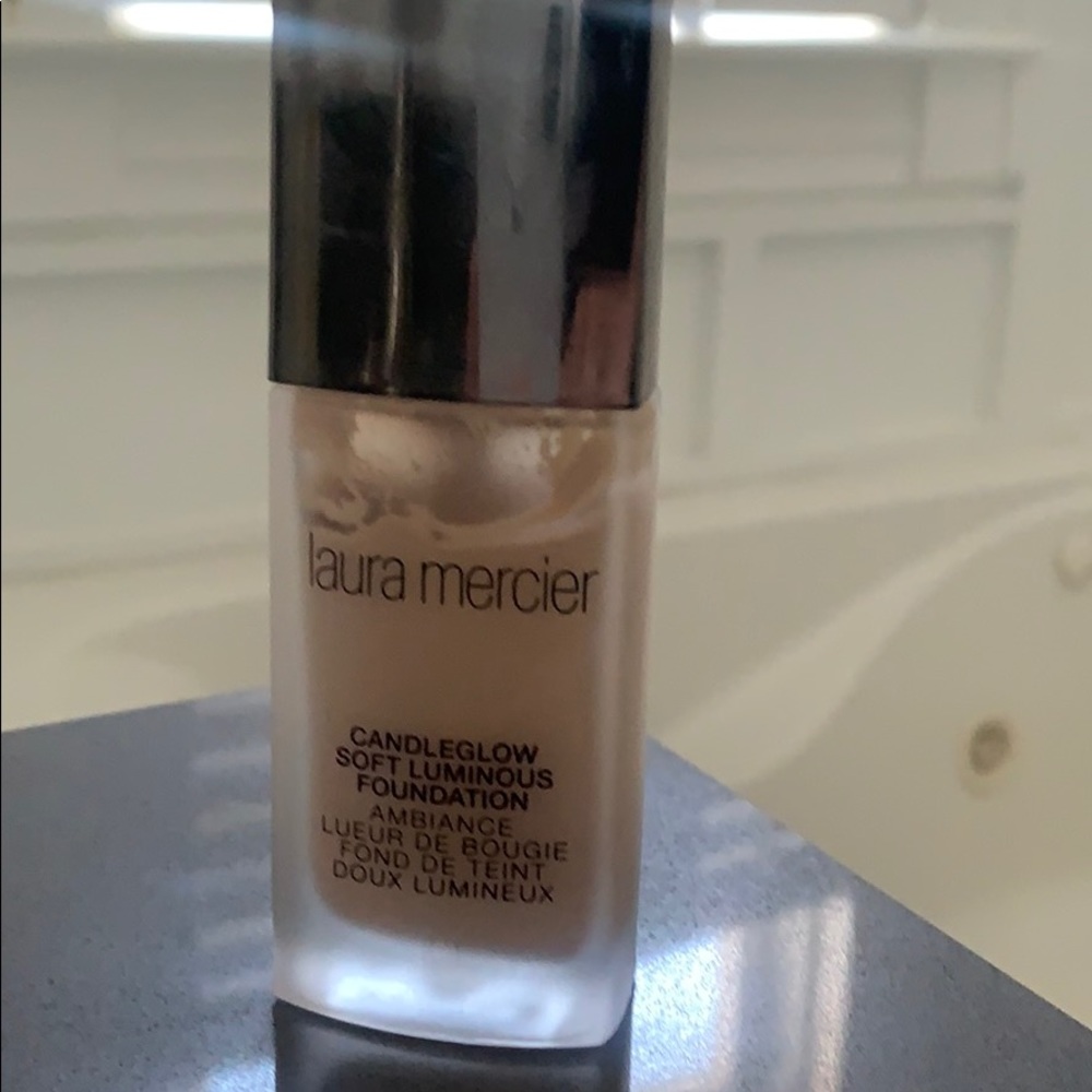 Laura mercier Candleglow Foundation
